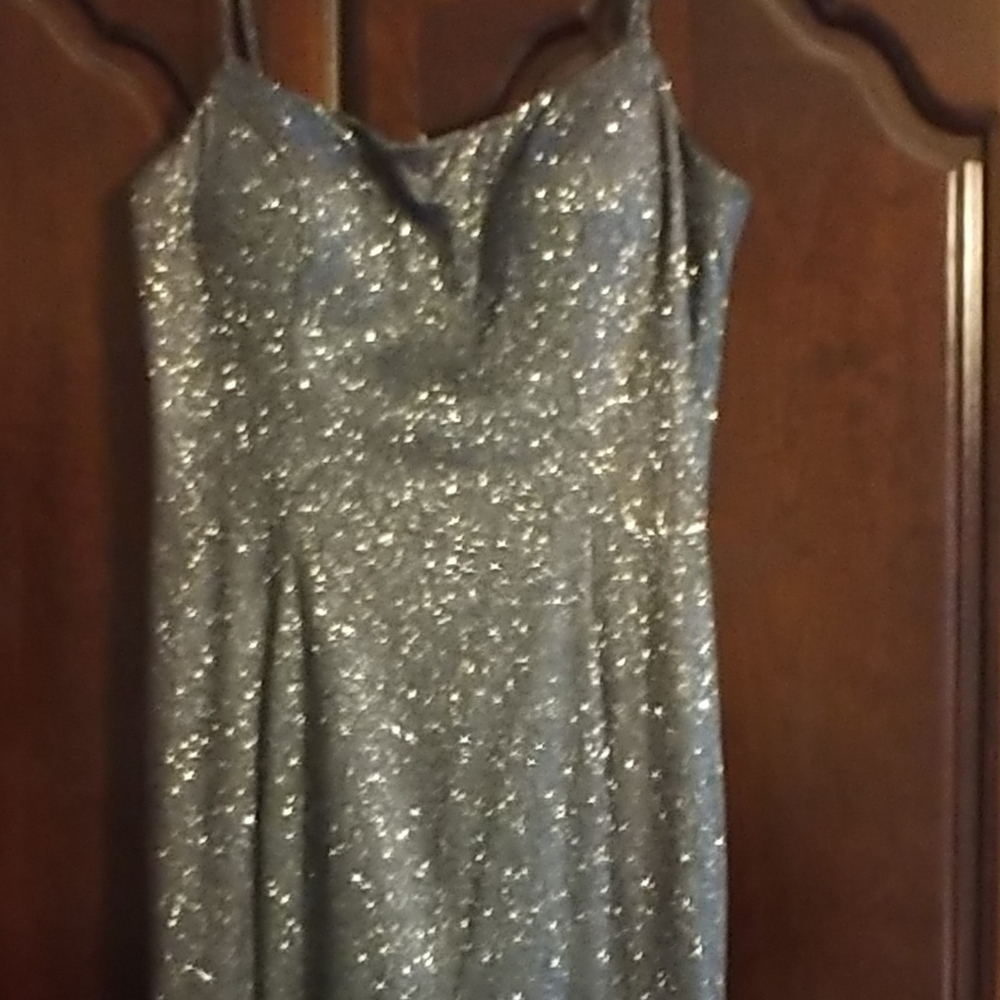 Prom dress - Picture 3 of 4